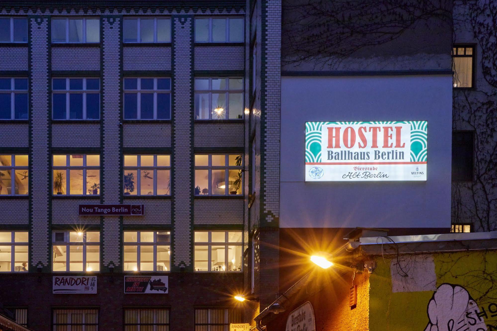 Ballhaus Berlin Hostel Exterior photo